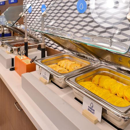Holiday Inn Express & Suites - Kingfisher, An Ihg Hotel Ngoại thất bức ảnh