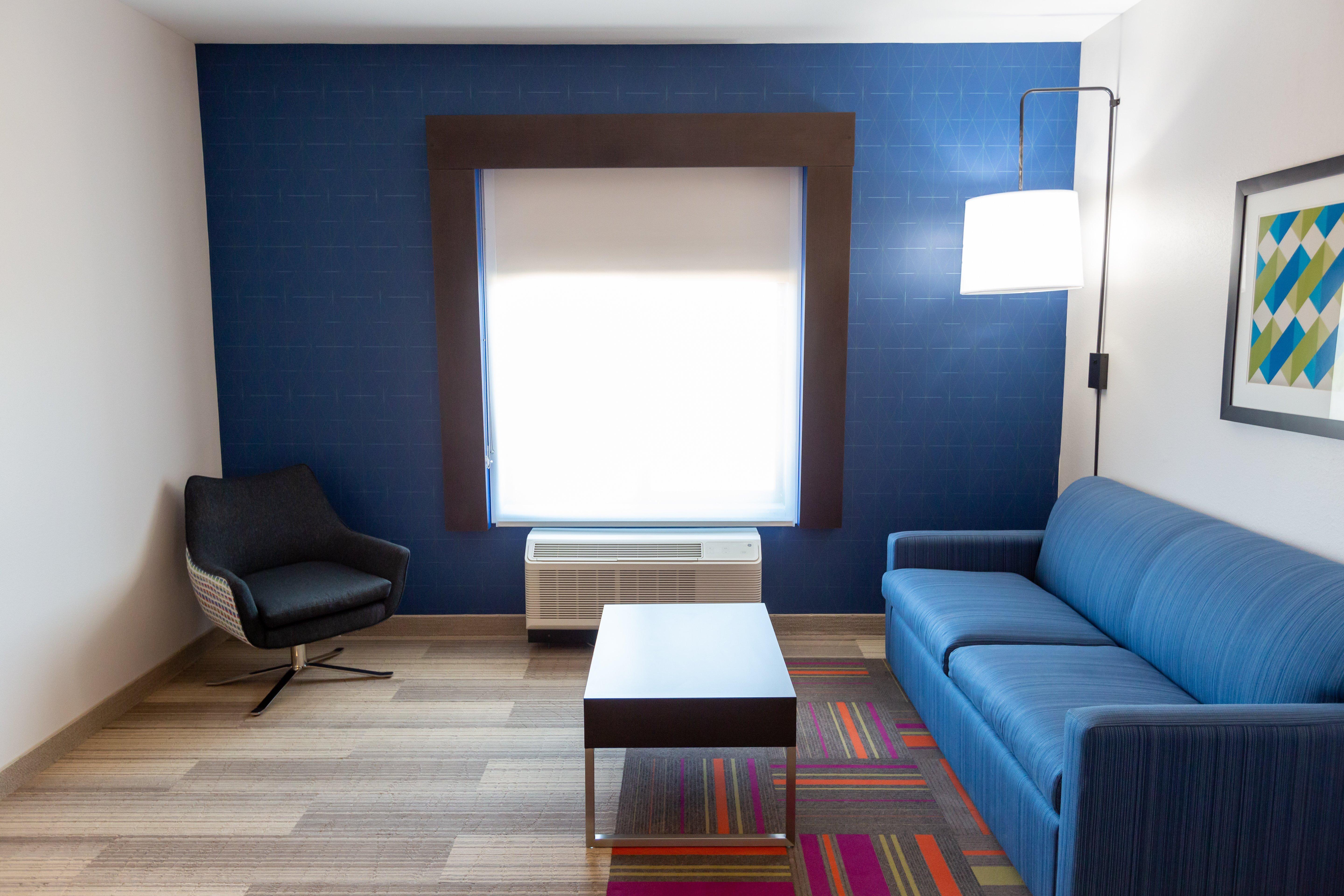 Holiday Inn Express & Suites - Kingfisher, An Ihg Hotel Ngoại thất bức ảnh