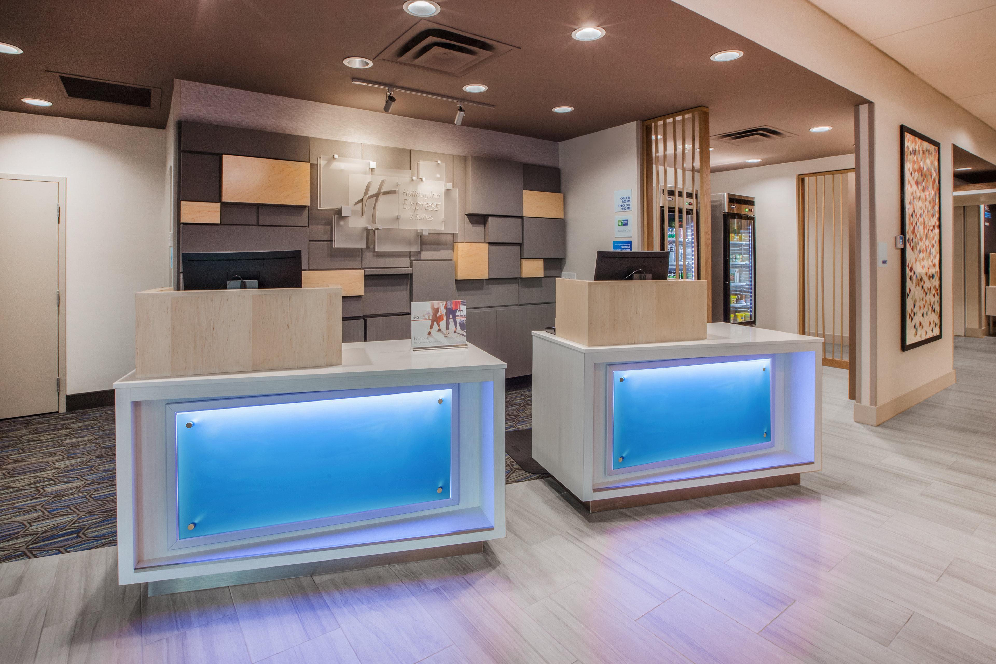 Holiday Inn Express & Suites - Kingfisher, An Ihg Hotel Ngoại thất bức ảnh