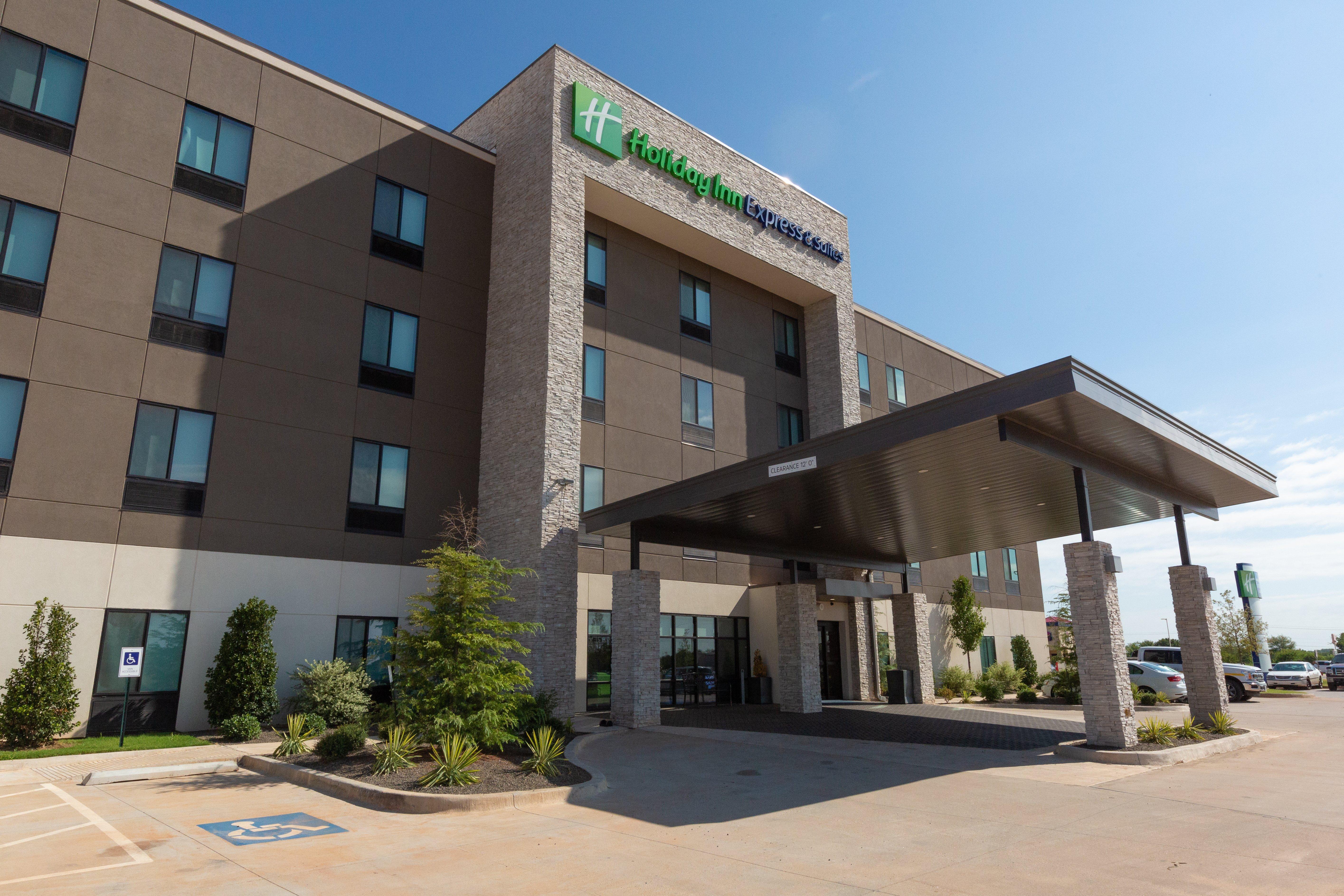 Holiday Inn Express & Suites - Kingfisher, An Ihg Hotel Ngoại thất bức ảnh